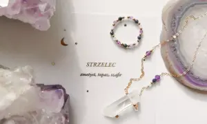 Biżuteria dla Strzelca: ametyst, topaz, szafir. Delikatny naszyjnik z kryształem górskim i pierścionek z kamieniami.